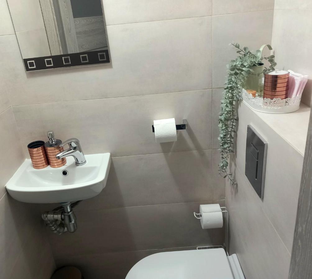 Hola Apartamenty Piotrkowska Łódź Extérieur photo